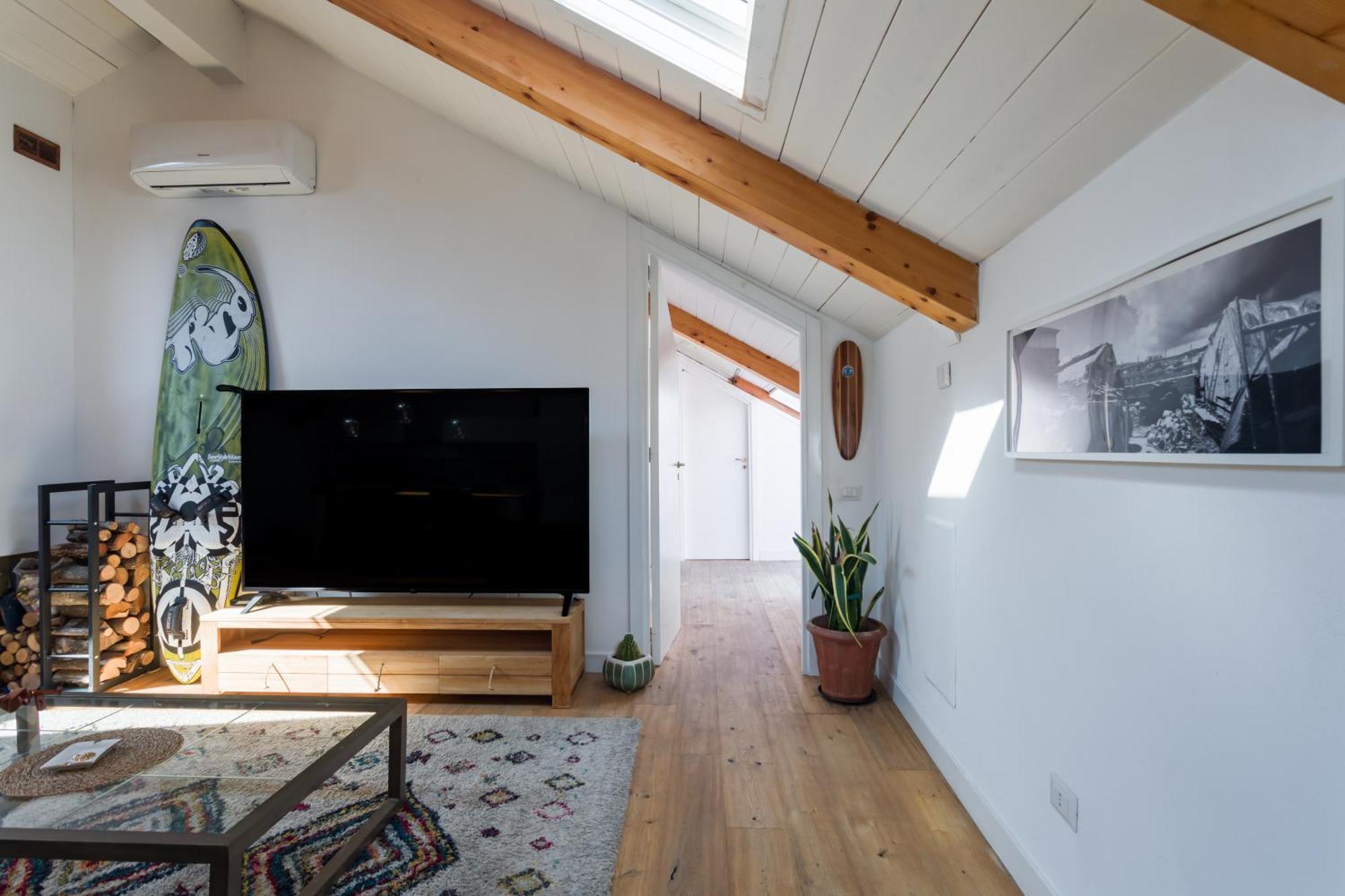 Garibaldi Loft By Dimorra *