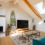 Garibaldi Loft By Dimorra