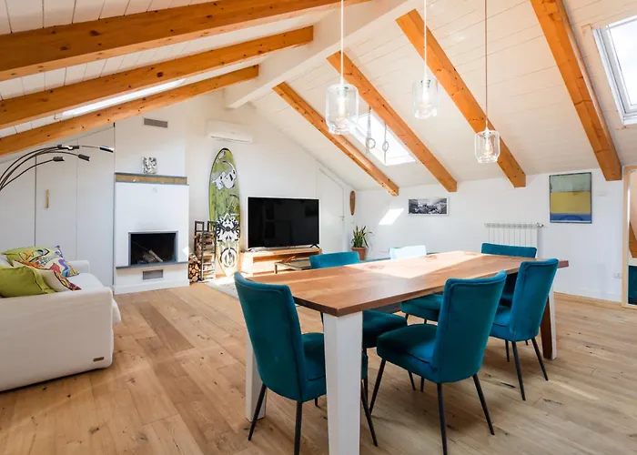 Garibaldi Loft By Dimorra