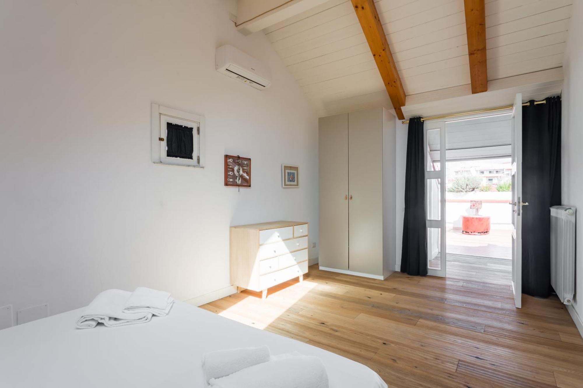 Garibaldi Loft By Dimorra * Naples